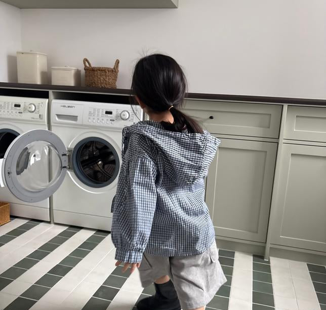 [KIDS] Playful hooded windbreaker