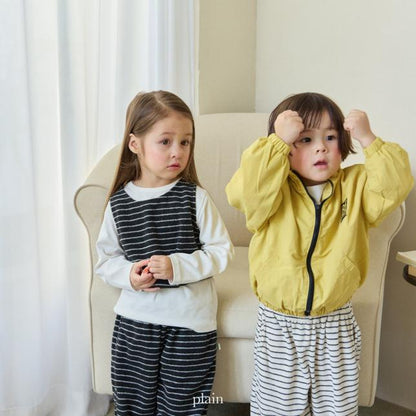 [KIDS] Unique Windbreaker